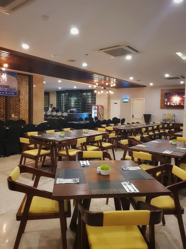 El Hotel Yogyakarta Malioboro Dış mekan fotoğraf